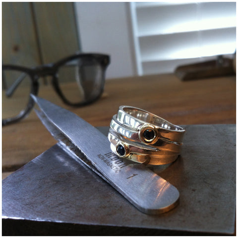 Laced saphires ring / SOLD